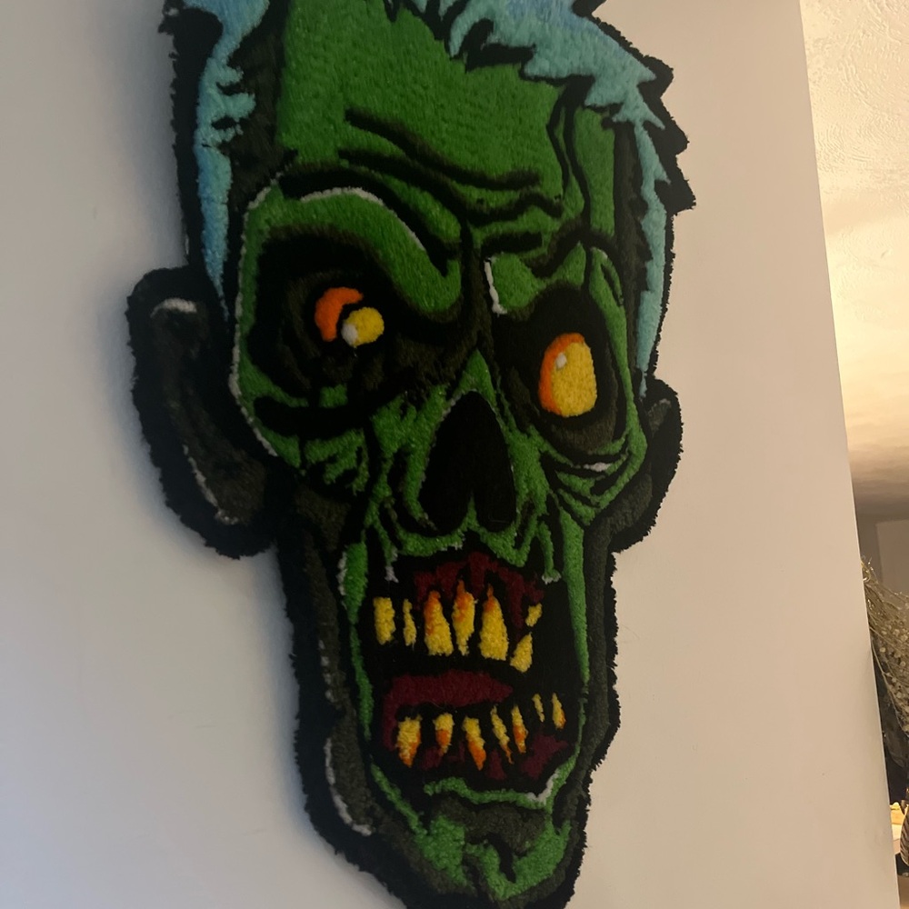 Handmade Zombie Face Wall Rug - Picture 12 of 16